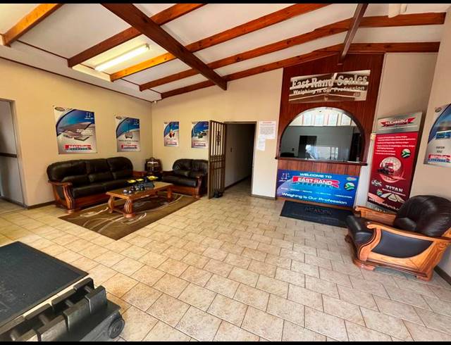 BUSINESS FOR SALE IN SPRINGS CENTRAL